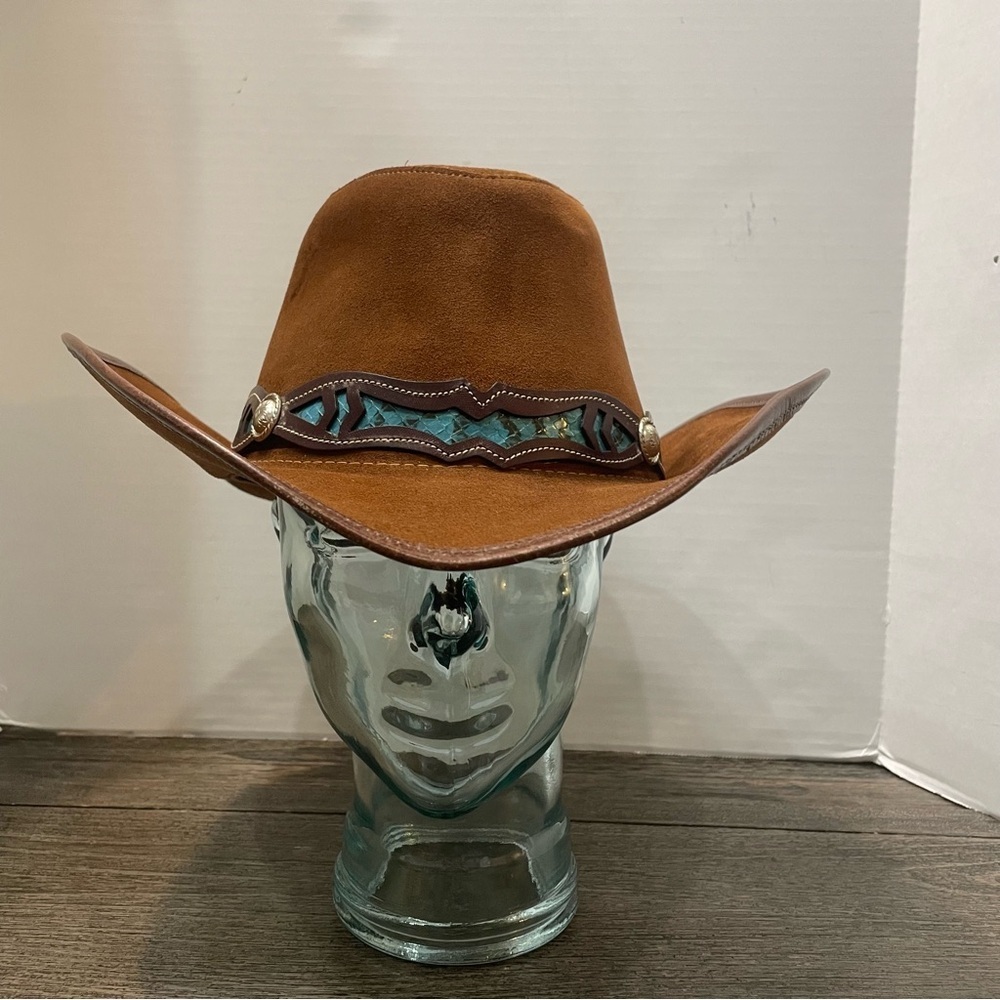 Winfield Cover Company  Western Hat. Size XXL. Turquoise color band. Pre-owned.